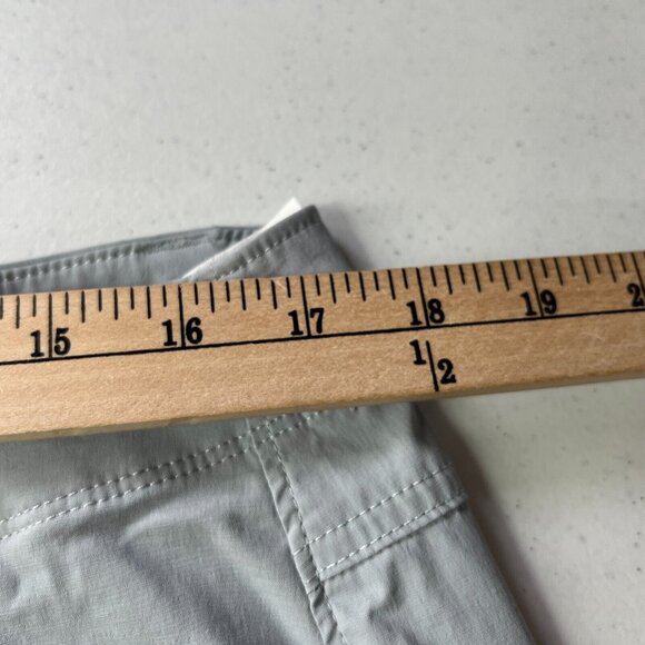 Under Armour Golf Shorts Mens 36 Gray Loose Stretch Nylon - Picture 5 of 9